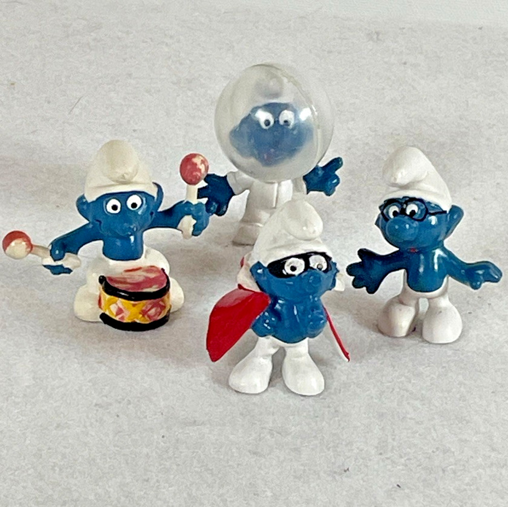 Schleich Lot of 4 Vtg 1960s PVC Smurf Figures Peyo Hong Kong | Space Drum Caped